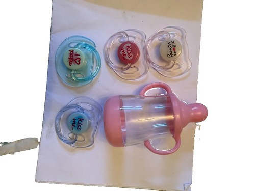 Doll play set feeding - play,